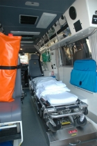 080509112822_ACT_Intensive_Care__Ambulance-Rear_interior-www.ambulancevisibility.com-John_Killeen